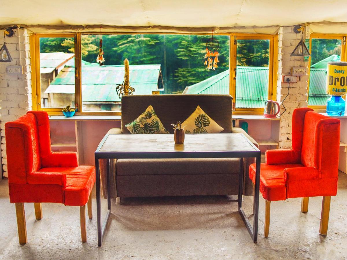 Young Monk Hostel & Cafe Old Manali Екстер'єр фото