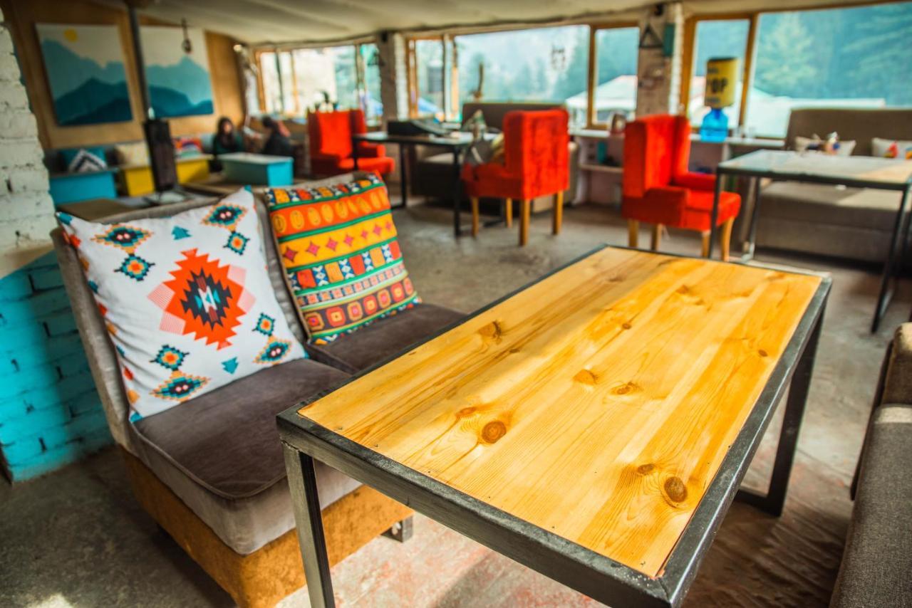 Young Monk Hostel & Cafe Old Manali Екстер'єр фото