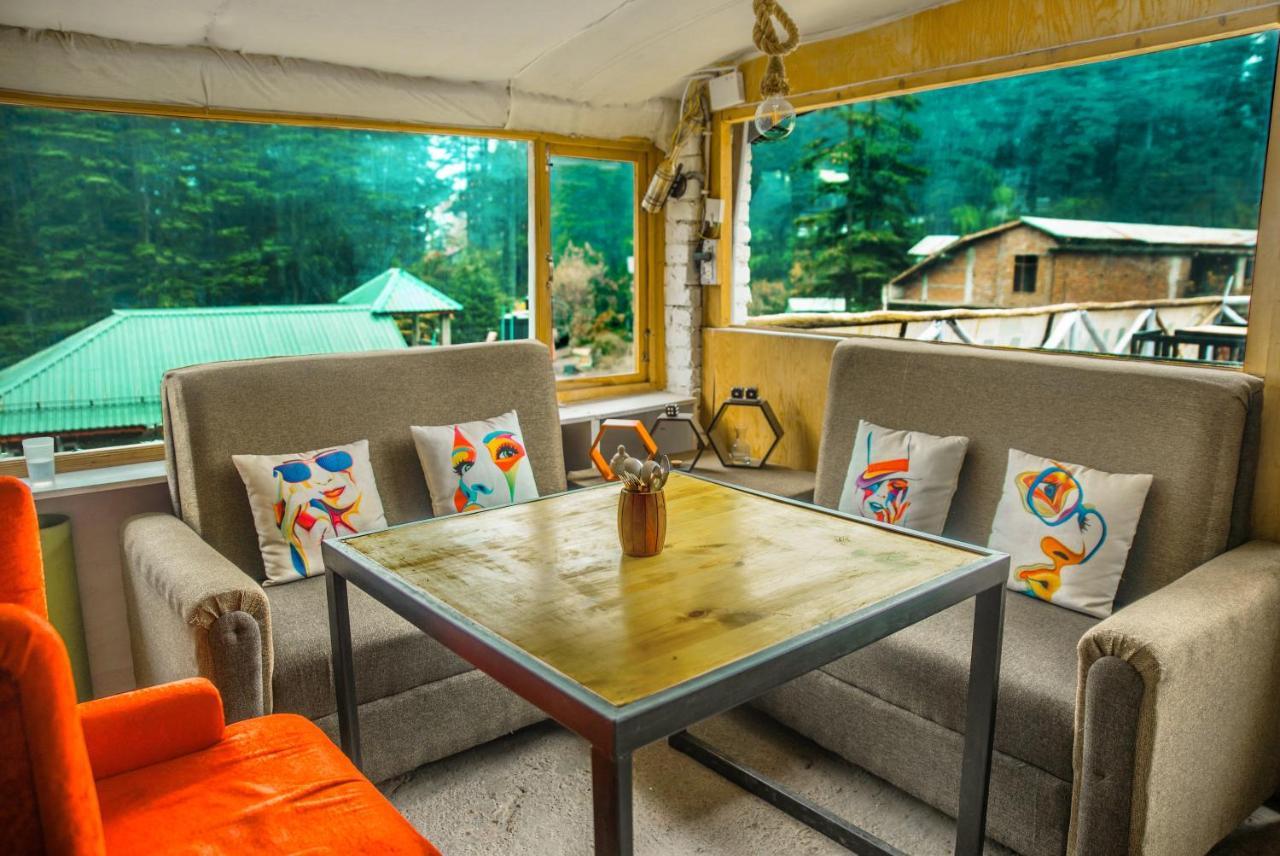Young Monk Hostel & Cafe Old Manali Екстер'єр фото