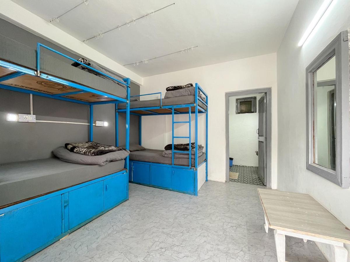 Young Monk Hostel & Cafe Old Manali Екстер'єр фото