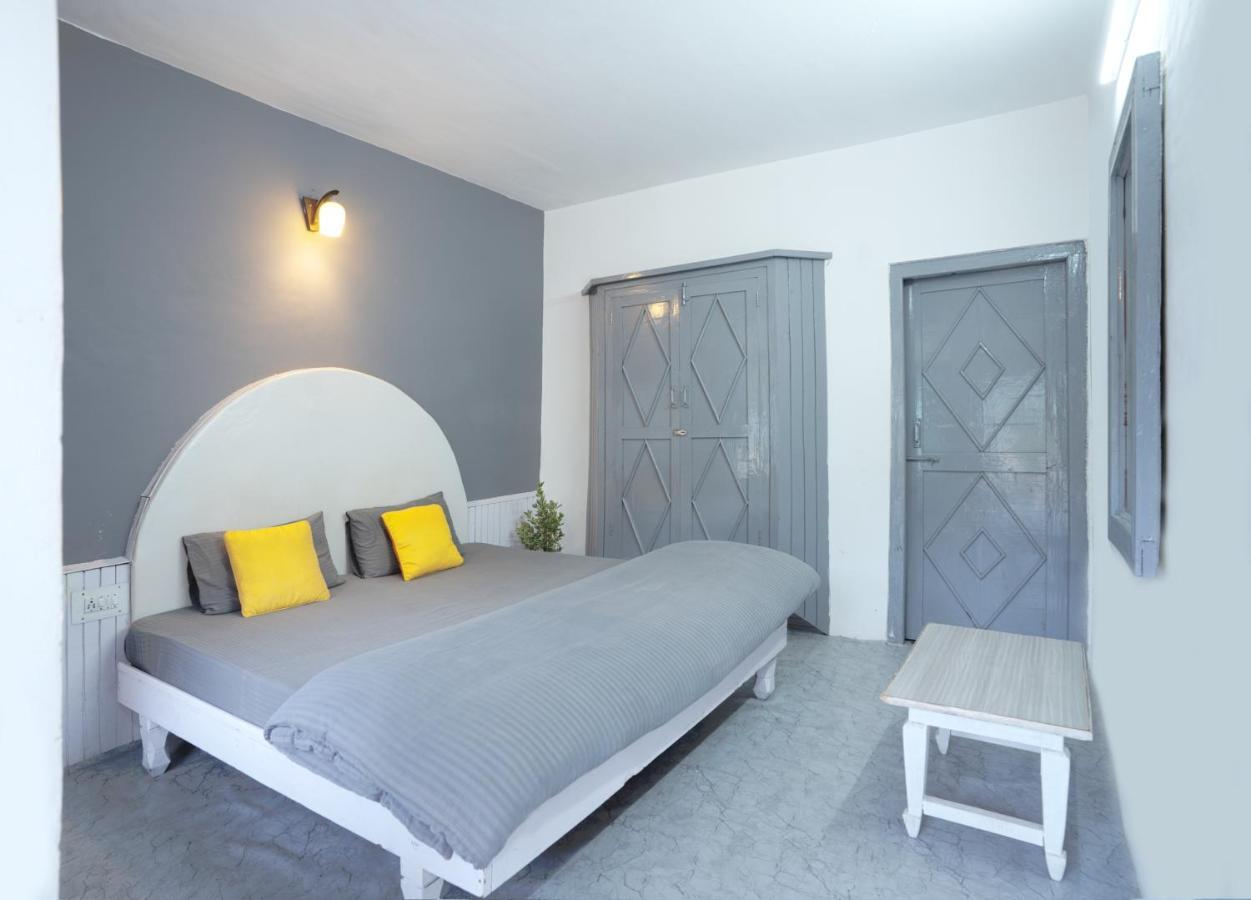 Young Monk Hostel & Cafe Old Manali Екстер'єр фото